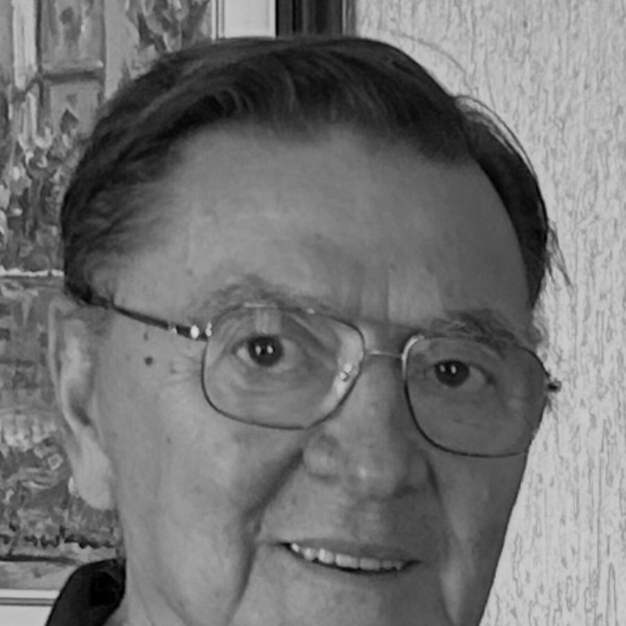 Mladen Buretić